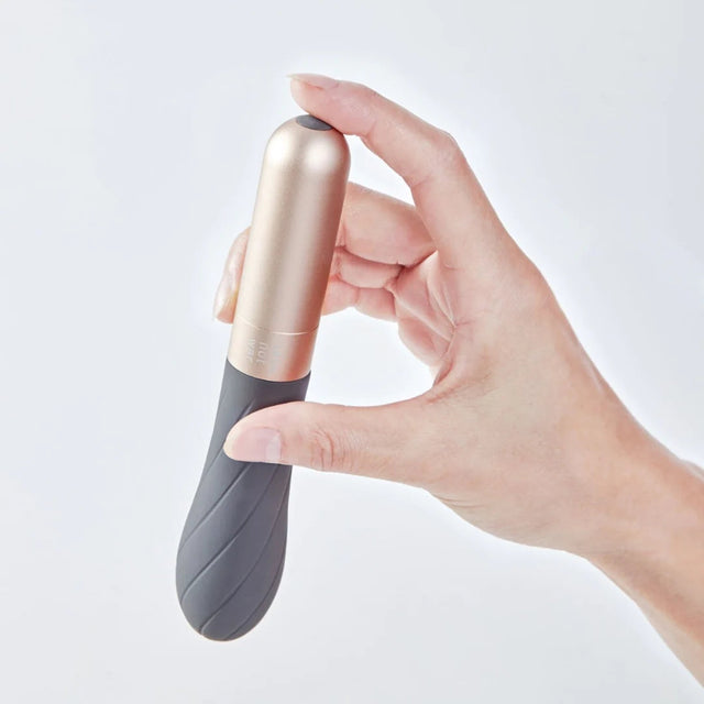 Love Not War GRA Clit Stimulator