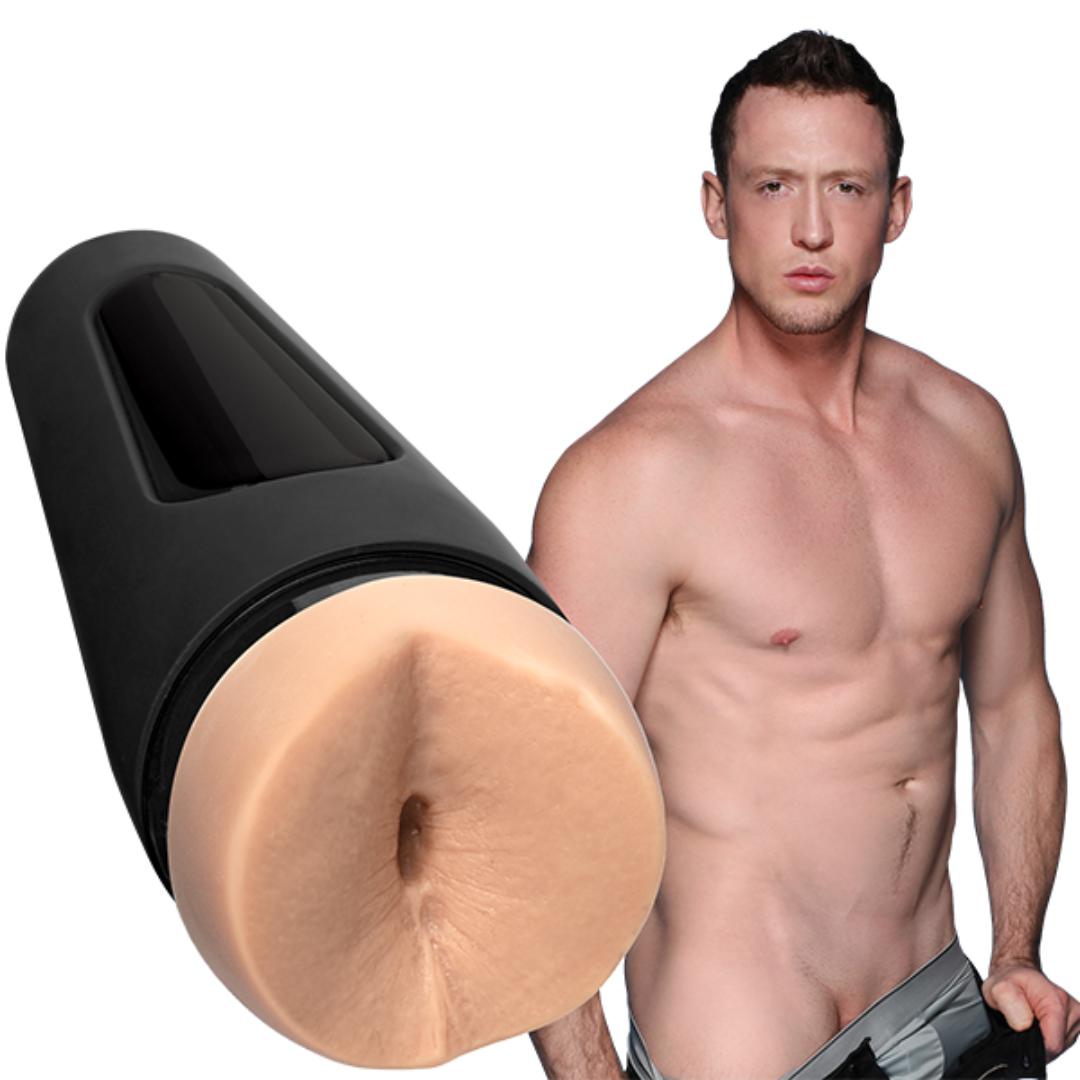 Man Squeeze Pierce Paris Ass Stroker