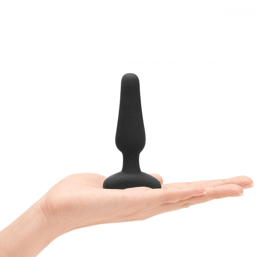 b-Vibe Novice Vibrating Silicone Butt Plug