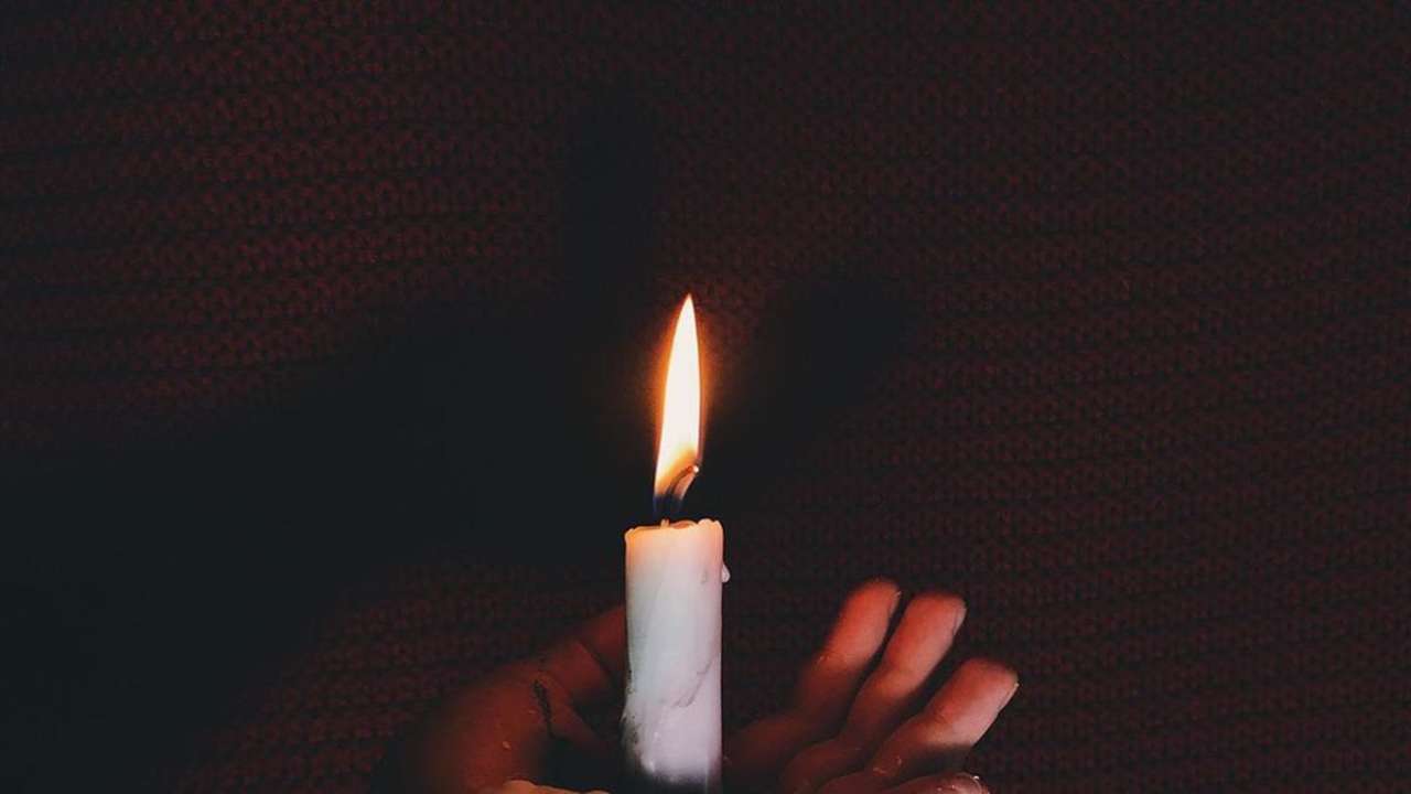 How to Choose Wax Play Candles