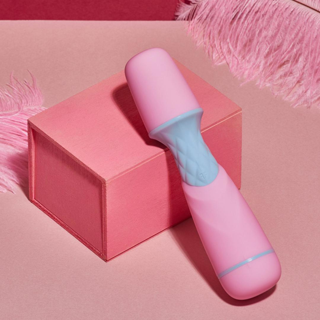 Femme Funn Ffix Mini Wand