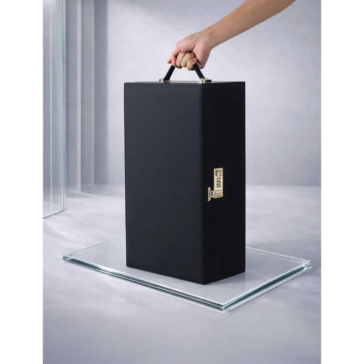 5.le-coffret-rangement-securise-strap-on-me.1786716059123.webp